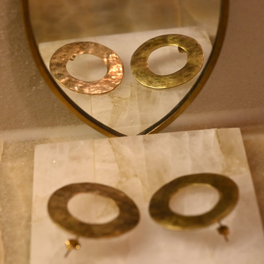 Wanzau Round Earrings