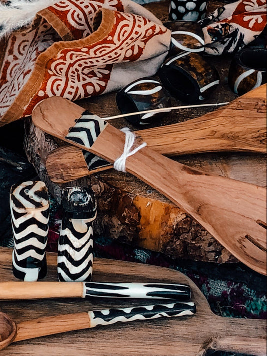 Maasai Salad Servers